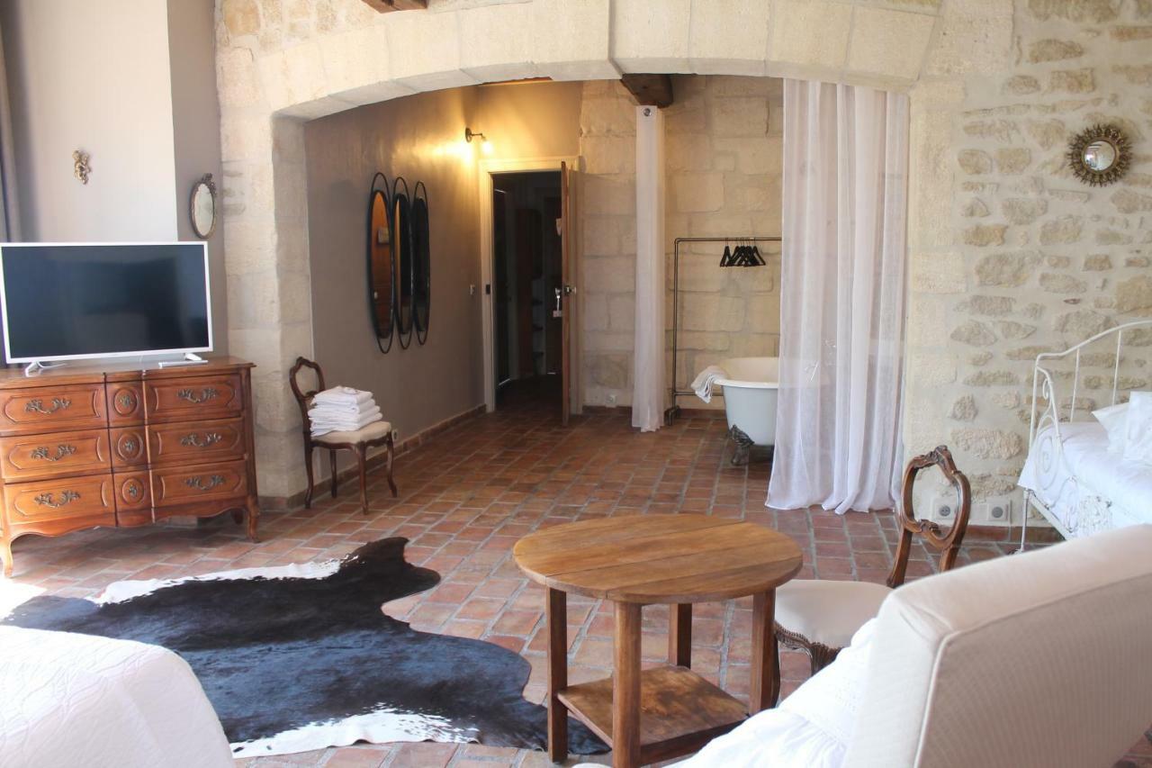 La Demeure Bed And Breakfast Aubais Exterior photo